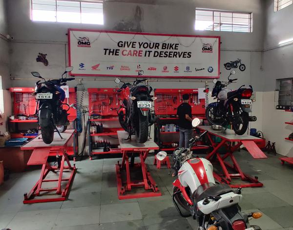 Garage Equipment manufacturer